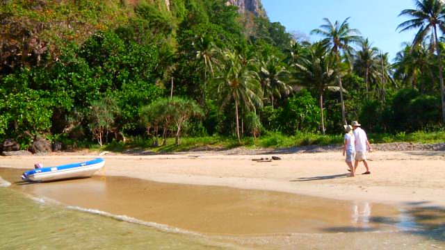 Vorschaubild zu Segeln in Thailand mit „The Moorings“