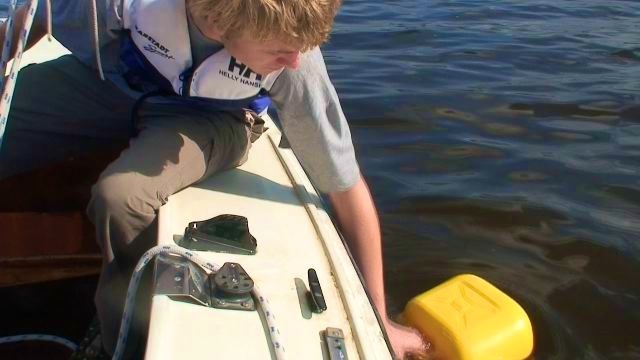 Vorschaubild zu Mann über Bord Manöver (MOB) – „Lass uns Segeln! 8“